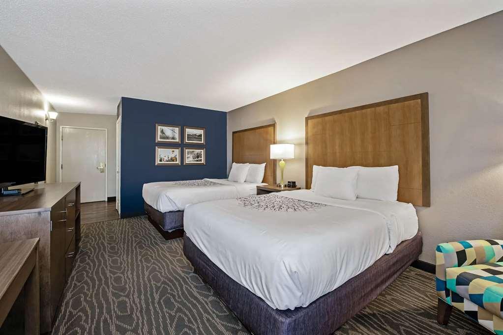 Comfort & Tipp Dayton North I-75 Hotel 3*